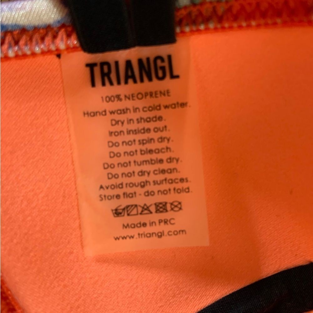 TRIANGL Women's Triangle Bikini Swim Top Orange Parrot Floral Size Small - Picture 11 of 11
